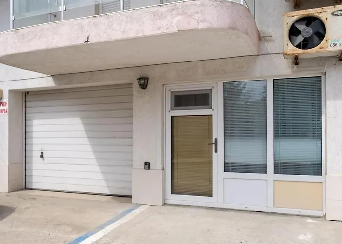 Treti Mart South Apartment