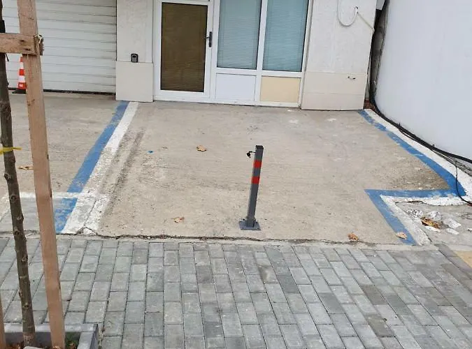 Treti Mart South Apartment Primorsko